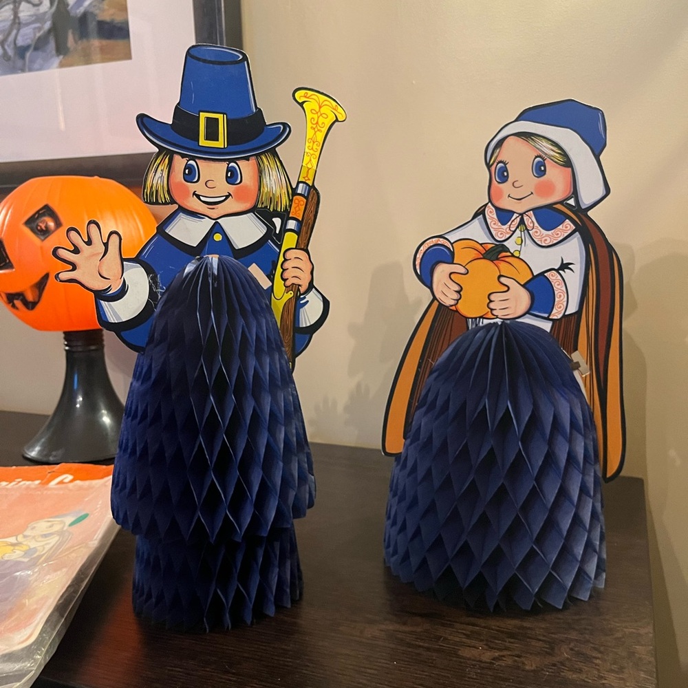 Vintage Beistle Honeycomb Pilgrim Couple Retro Thanksgiving Retro Kitsch MCM
